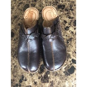 Born Shoes - Born Brown Leather Clogs With Braid Born Shoes - Born Brown Leather Clogs With Braid